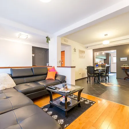 Apartment Mb *