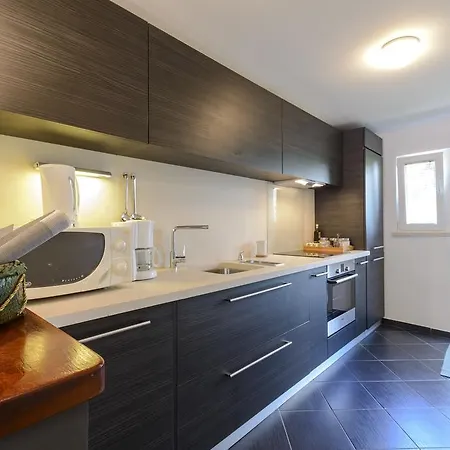 Mb Apartment